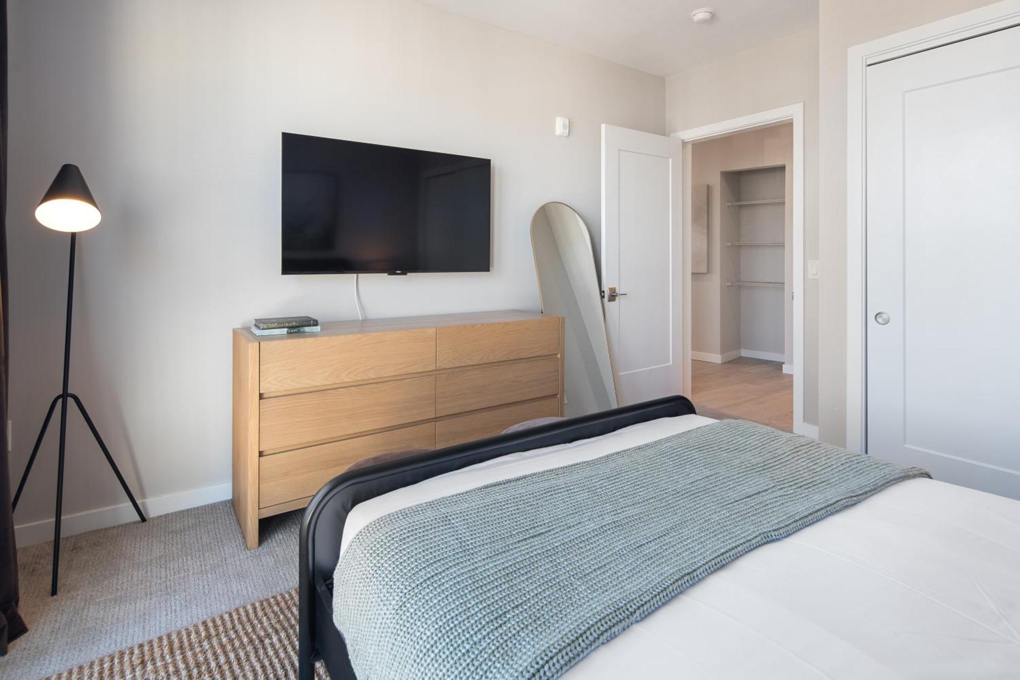 Luxury Furnished Apartments By Hyatus Downtown At Yale New Haven Exterior photo