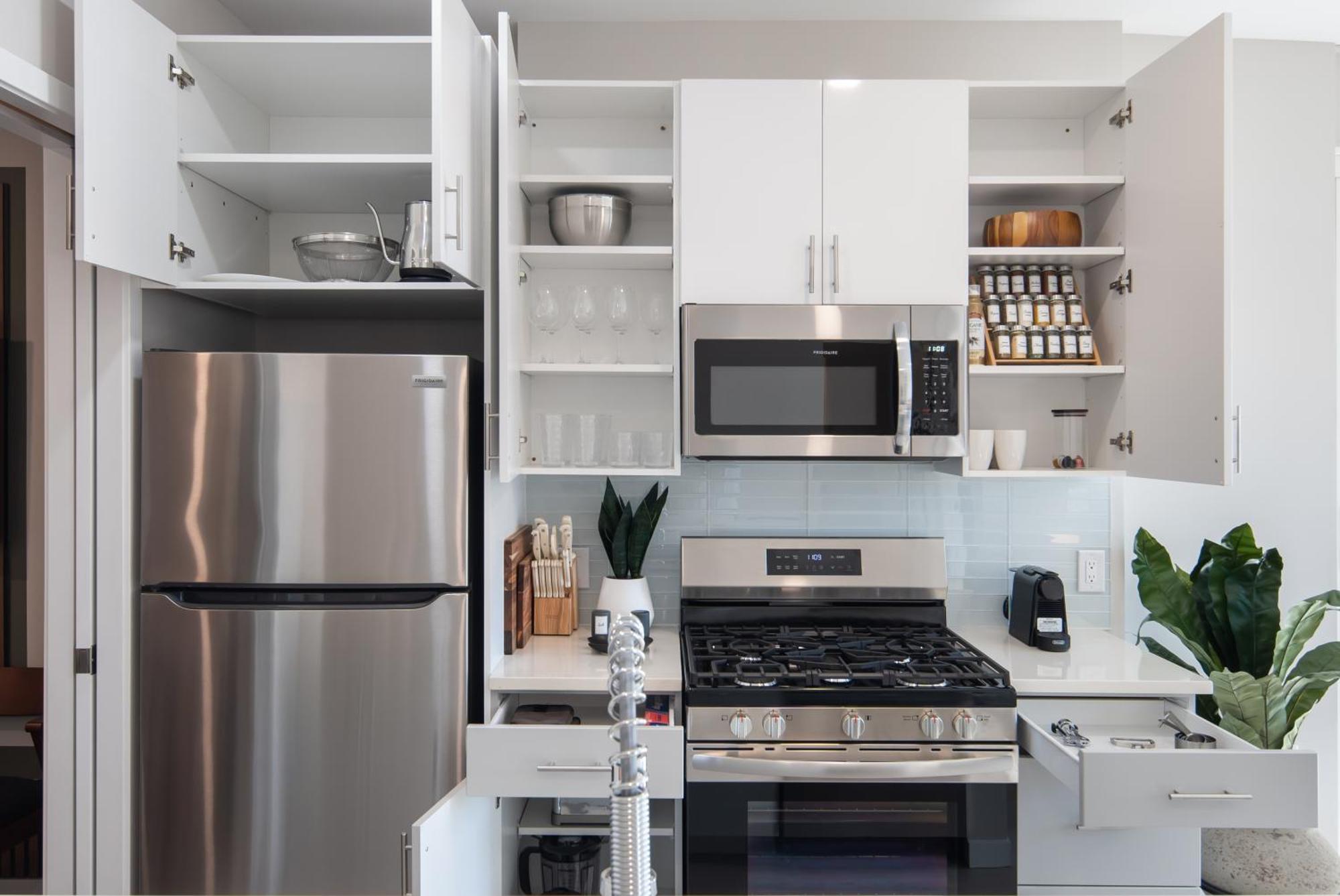 Luxury Furnished Apartments By Hyatus Downtown At Yale New Haven Exterior photo